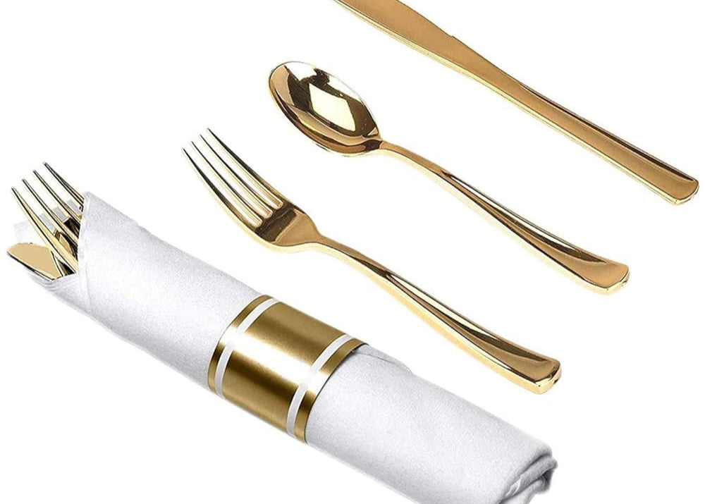 Cutlery & napkins