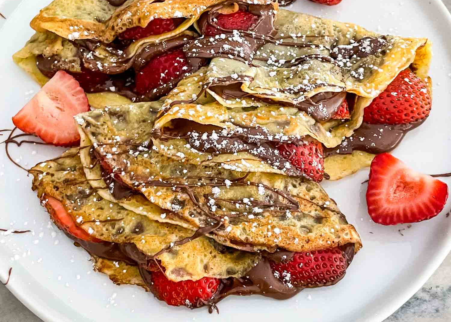 Banana and strawberry Nutella crepes